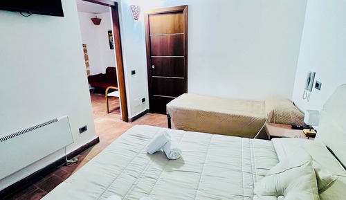 Family Quadruple Room, Private Bathroom