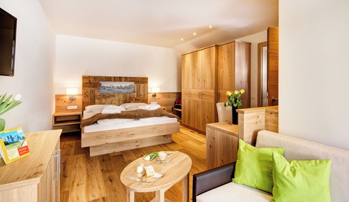 Deluxe Double Room, Balcony, Mountain View