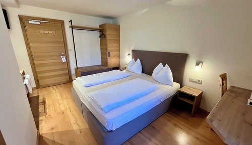 Standard Double Room, Balcony, Mountain View