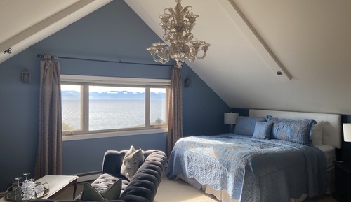 Camelot - Penthouse Room, 1 King and 1 Double Bed