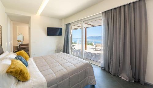 Suite with Sea View