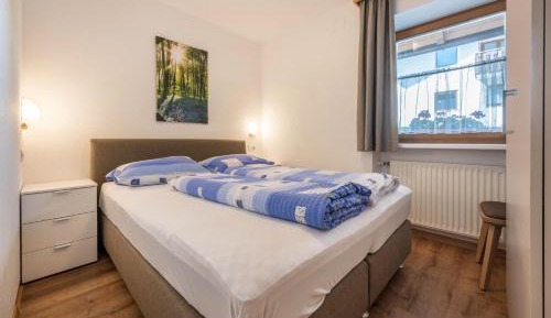 Two-Bedroom Deluxe Apartment with Garden View