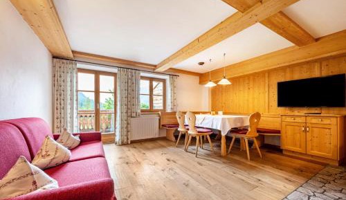 Two-Bedroom Deluxe Apartment with Garden View