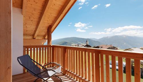 Superior One-Bedroom Apartment with Balcony