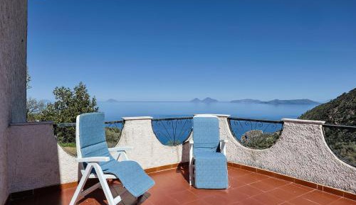 Villa with Sea View