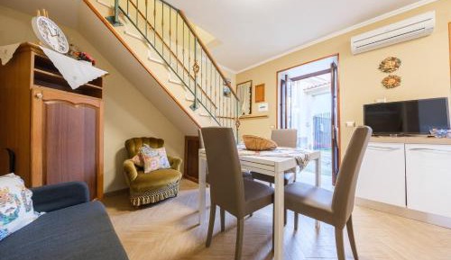Superior One-Bedroom Apartment with Balcony