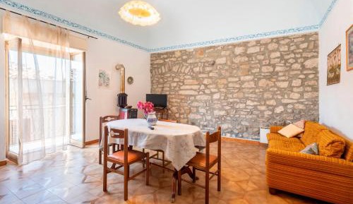 Three-Bedroom Premium Apartment with Balcony