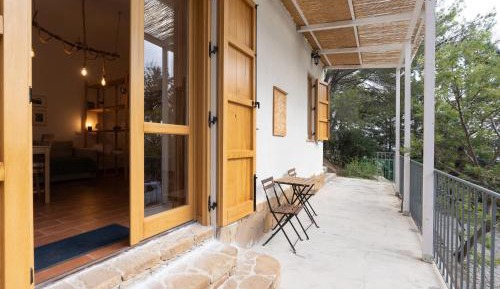 Superior One-Bedroom Apartment with Balcony