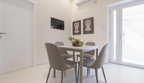 Superior One-Bedroom Apartment with Balcony