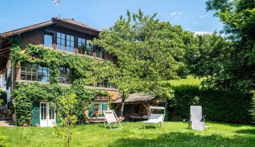Two-Bedroom Deluxe Apartment with Garden View