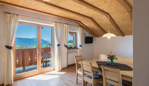 Two-Bedroom Deluxe Apartment with Garden View