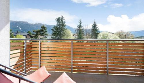 Two-Bedroom Deluxe Apartment with Garden View