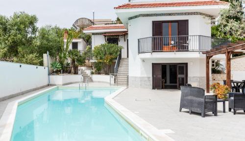 Villa with Sea View