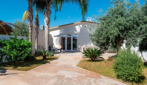 Villa with Garden View