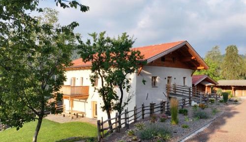 One-Bedroom Apartment with Garden View