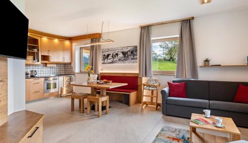 Two-Bedroom Deluxe Apartment with Garden View