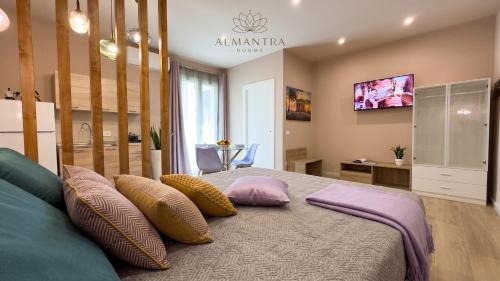 Studio Apartment with One Double Bed