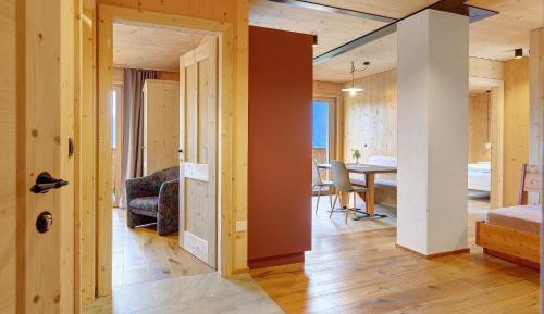 Two-Bedroom Deluxe Apartment with Garden View