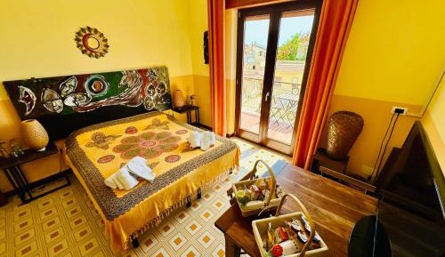 Double Room with Balcony with internal bathroom