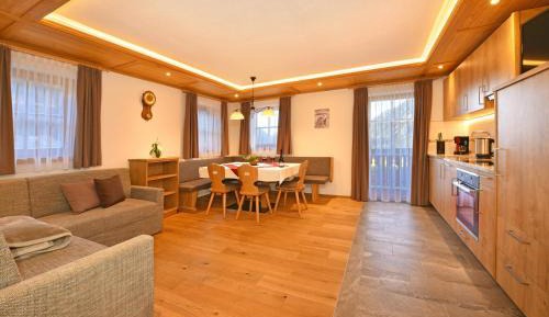Two-Bedroom Deluxe Apartment with Garden View