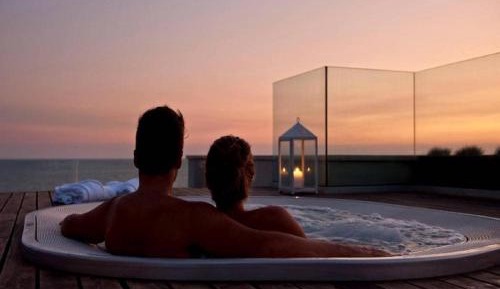 Deluxe Suite with Spa Bath