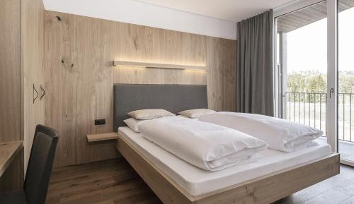 King Room with Garden View