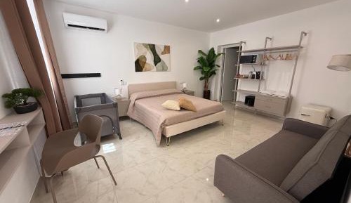 Deluxe One-Bedroom Apartment with City View