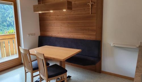 Superior One-Bedroom Apartment with Balcony