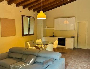 One-Bedroom Deluxe Apartment