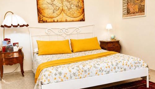 Deluxe Room (2 Adults + 1 Child)