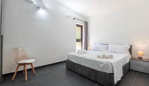 Double Room with Mountain View