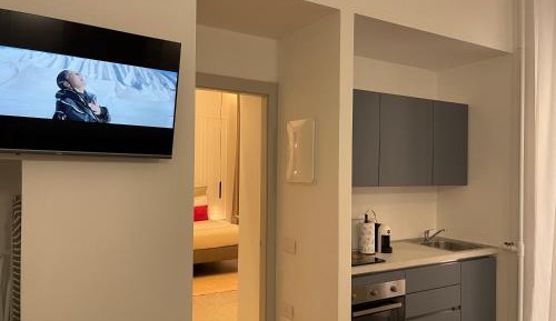 One-Bedroom Apartment with Balcony
