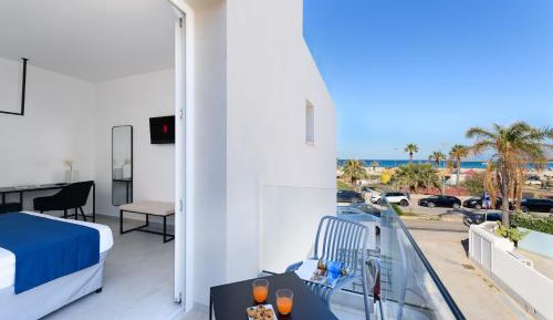 Double Room with Balcony and Sea View