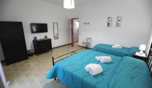Quadruple Room with Private Bathroom
