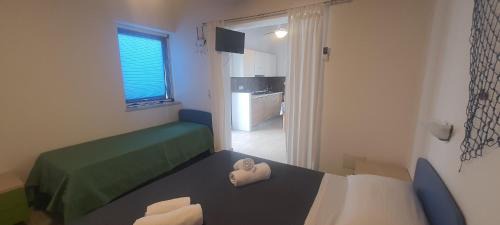 One-Bedroom Deluxe Apartment