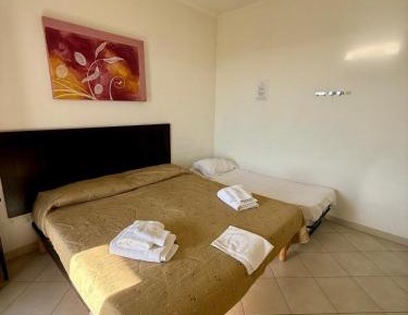Comfort Triple Room