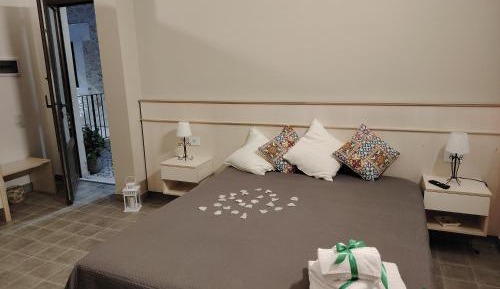 Triple Room with Private Bathroom