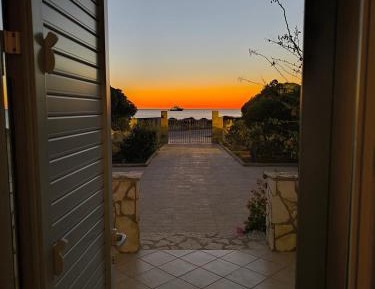 Villa - Beach Front