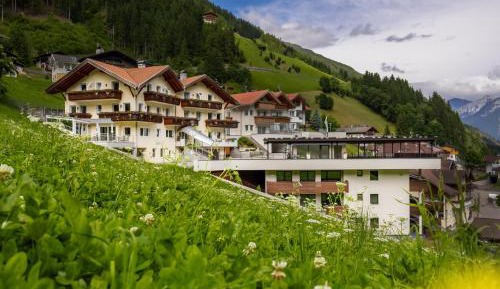 One-Bedroom Apartment with Balcony and Mountain View  