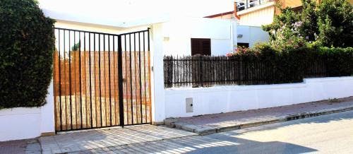 Villa with Garden View