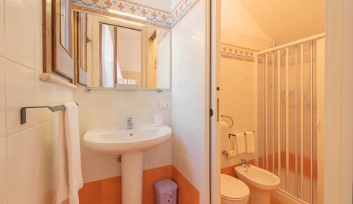 Two-Bedroom Apartment (4 Adults)