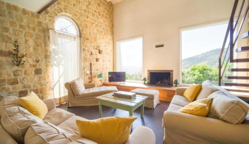 Three-Bedroom Vacation Home 