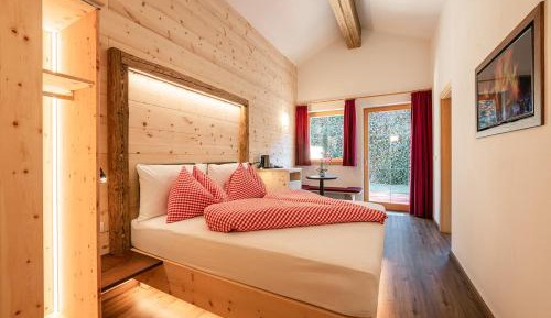 Junior Suite with Garden View