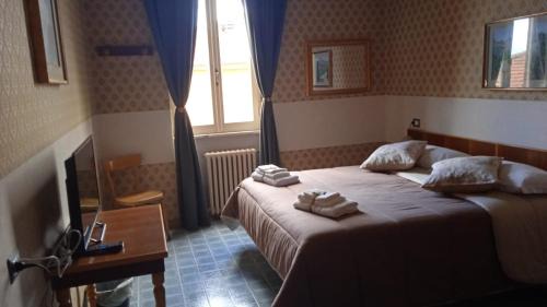 Double Room with Shared Bathroom