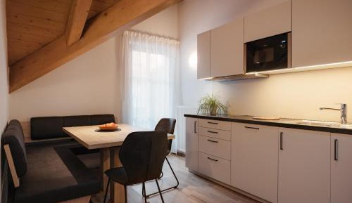 Two-Bedroom Apartment with Mountain View