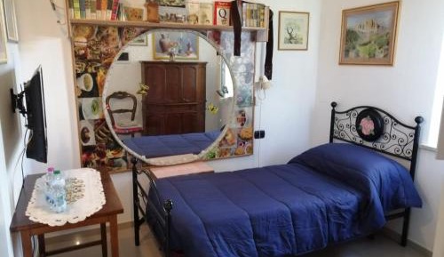 Small Single Room