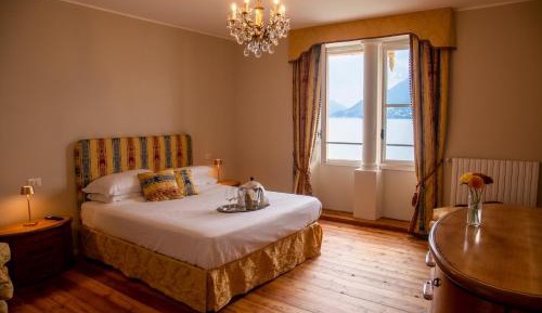 Double Room with Lake View