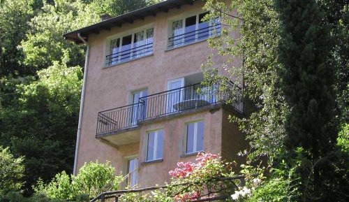 One-Bedroom Apartment (4 Adults)
