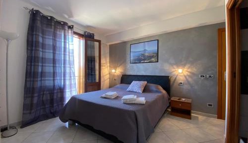 Deluxe Double Room (2 Adults + 1 Child)