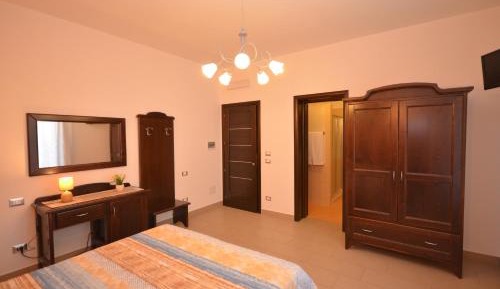 Comfort Triple Room